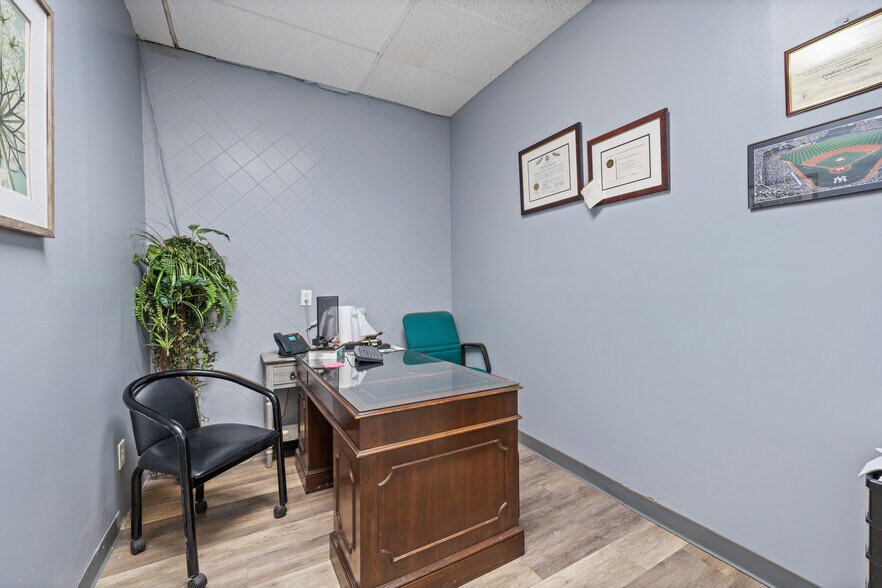 More Photos Of 510 43rd St, Union City Medical For Sale