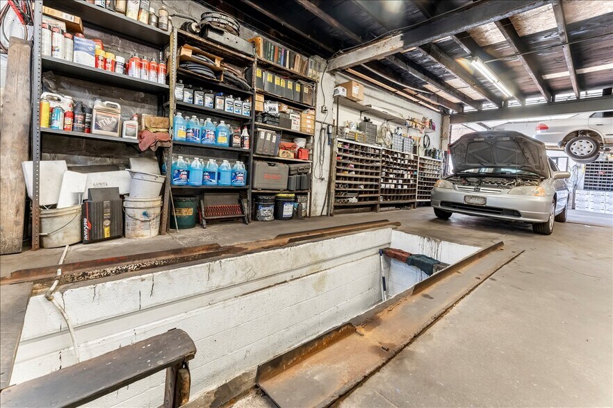 More Photos Of 603 Greenway Ave, Darby Auto Repair For Sale