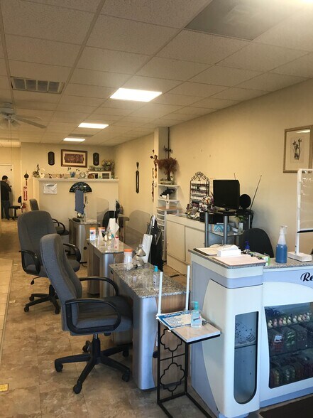 More Photos Of 2130 Main St, Longmont General Retail For Lease