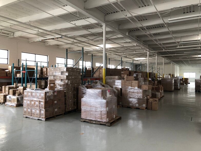 More Photos Of 746 Gotham Pky, Carlstadt Warehouse For Lease