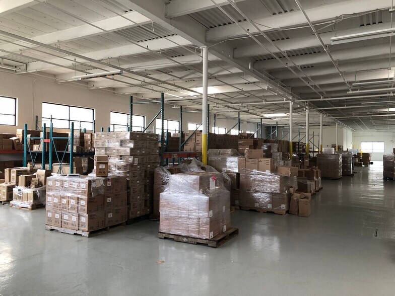 More Photos Of 746 Gotham Pky, Carlstadt Warehouse For Lease