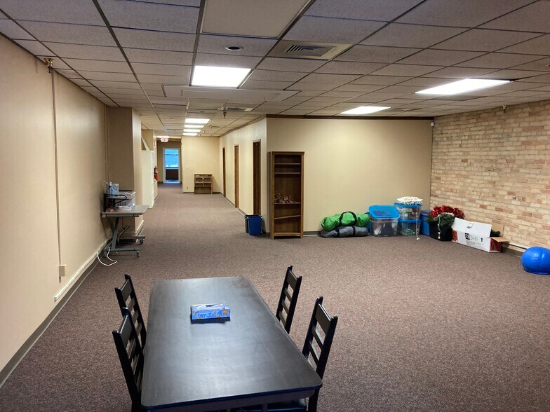 More Photos Of 118 E Superior St, Duluth Storefront Retail Office For Sale