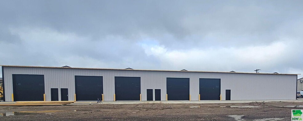 Primary Photo Of 1709 E Hwy 20, Lawton Warehouse For Lease