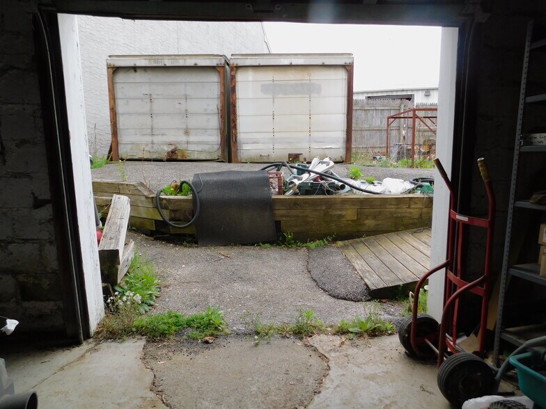 More Photos Of 448 Manville Rd, Pleasantville Office Residential For Sale