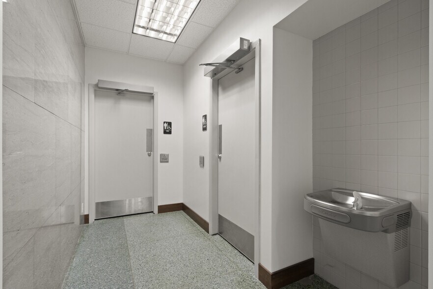 More Photos Of 623 E Wallace Ave, Coeur d'Alene Office For Sale