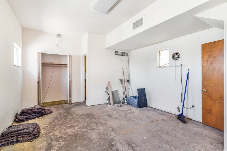 More Photos Of 1630 E Main St, Canon City General Retail For Sale