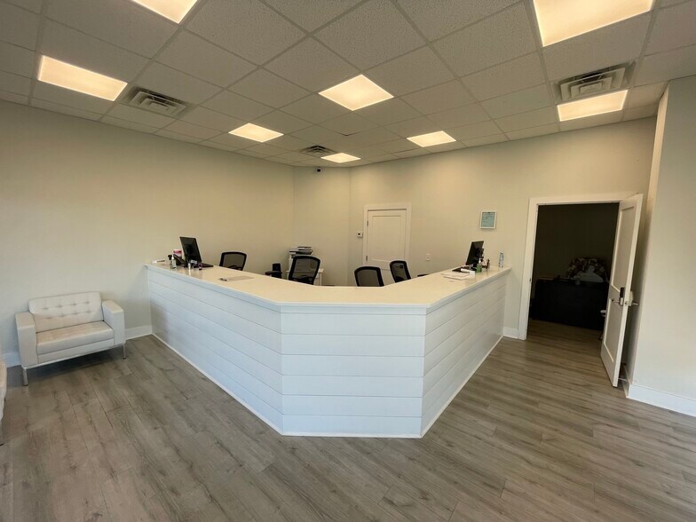 More Photos Of 200 Maxham Rd, Austell Storefront For Lease