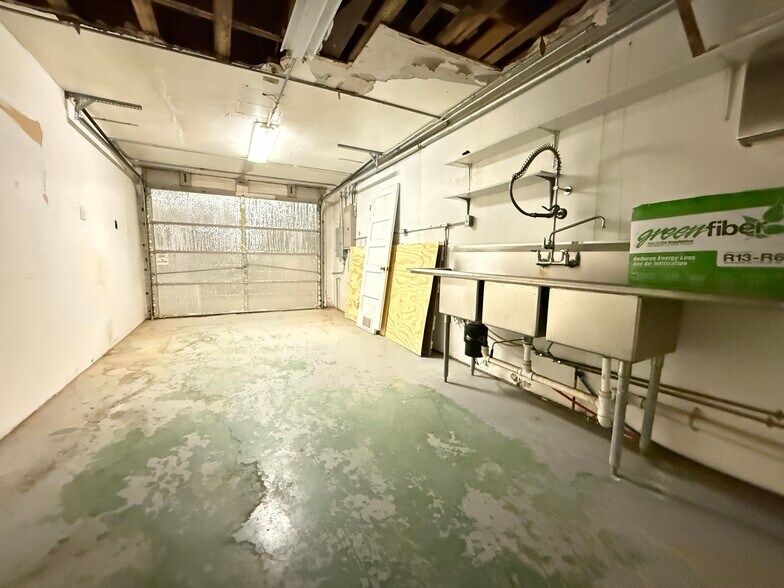 More Photos Of 8610 HWY 17, Balmorhea Specialty For Sale