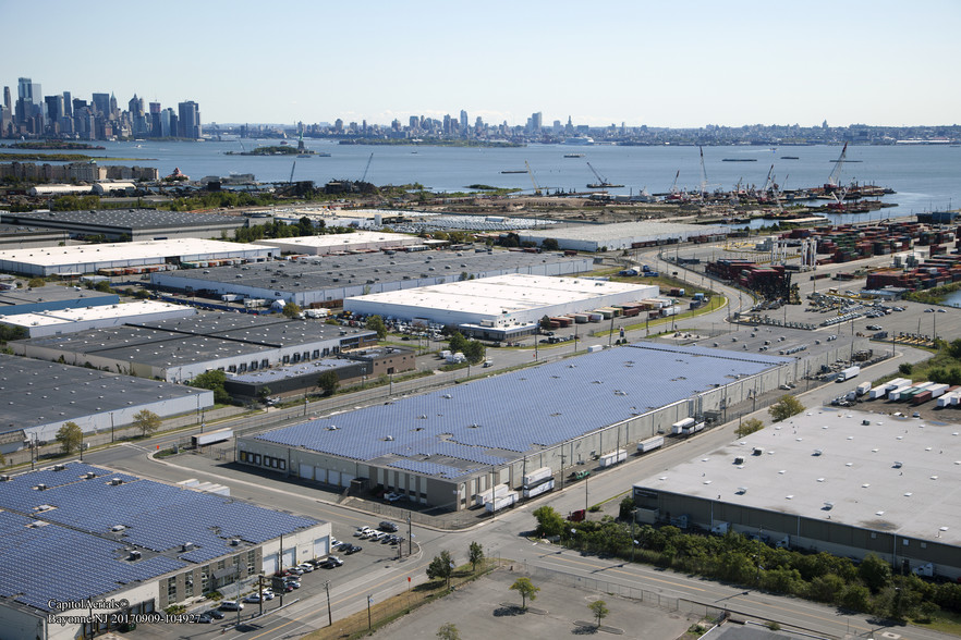 More Photos Of 100 Pulaski St, Bayonne Warehouse For Lease