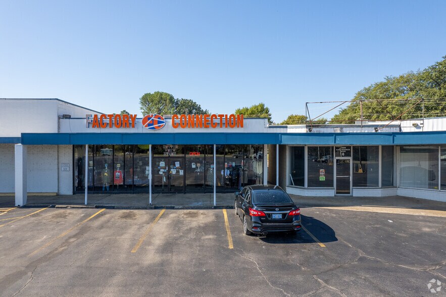 More Photos Of 2000 Cherokee Ave, Sallisaw Unknown For Lease