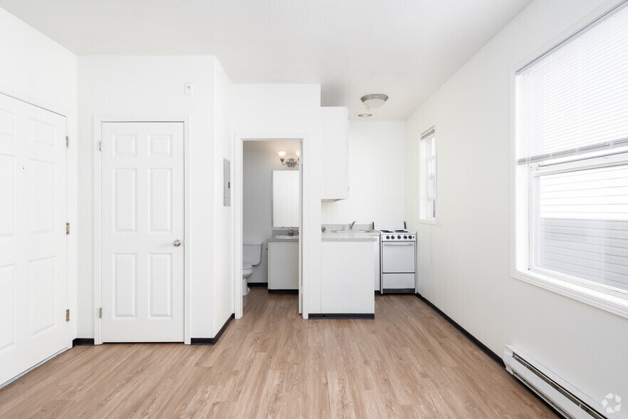 More Photos Of 701-711 E Pike St, Seattle Apartments For Sale