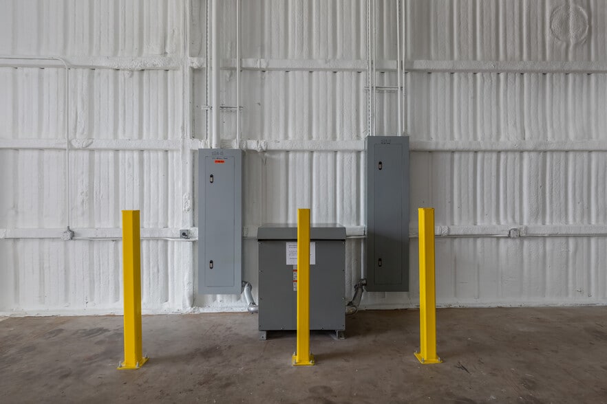 More Photos Of 3100 E Highway 199, Springtown Warehouse For Lease