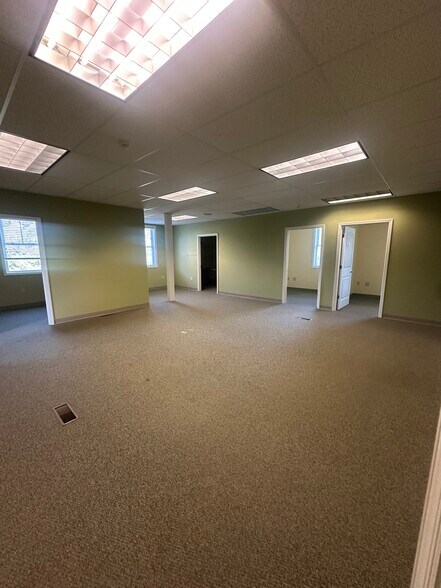 More Photos Of 1310 Church St, Moscow Medical For Lease
