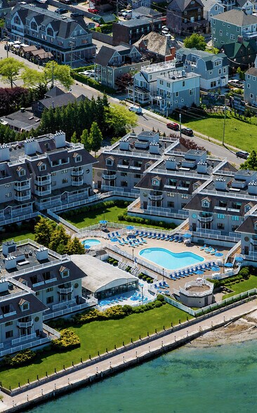 More Photos Of 551 Thames St, Newport Hotel For Sale