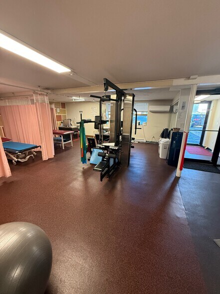 More Photos Of 1520 Blue Hill Ave, Mattapan Office For Sale