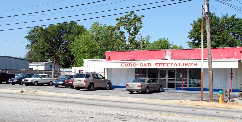 More Photos Of 411 Poinsett Hwy, Greenville Auto Repair For Sale