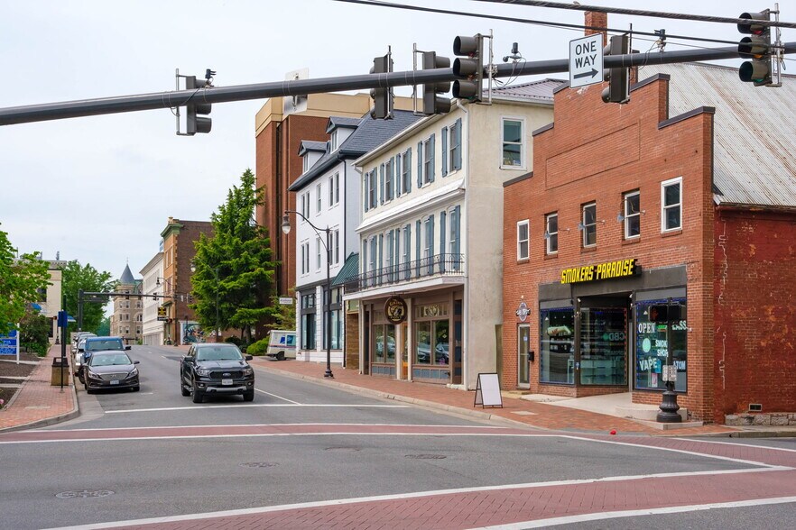 More Photos Of 227 N Main St, Harrisonburg General Retail For Sale