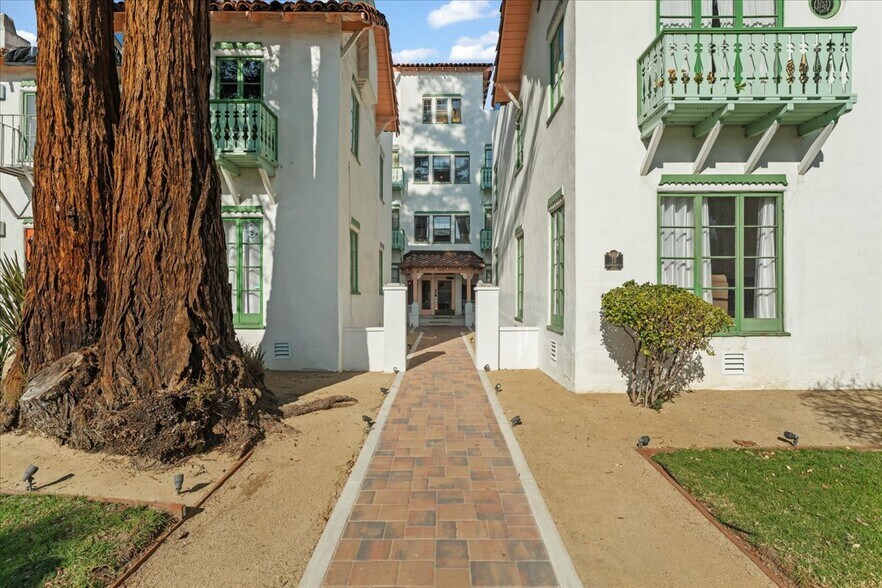 More Photos Of 15 Hawthorne Way, San Jose Apartments For Sale