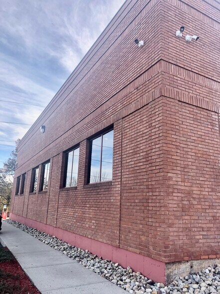 More Photos Of 1260 Silas Deane Hwy, Wethersfield Medical For Lease