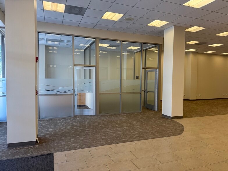 More Photos Of 525-535 S Myrtle Ave, Monrovia Storefront Retail Office For Lease