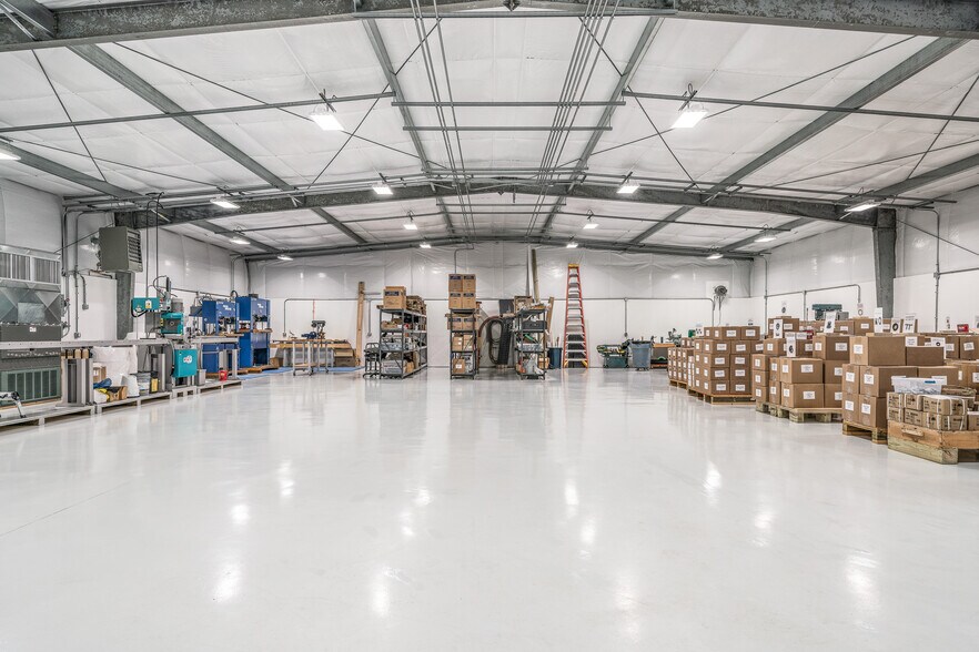 More Photos Of 340 Beaty Swamp Rd, Monroe Manufacturing For Sale