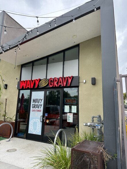More Photos Of 5805 York Blvd, Los Angeles Restaurant For Lease