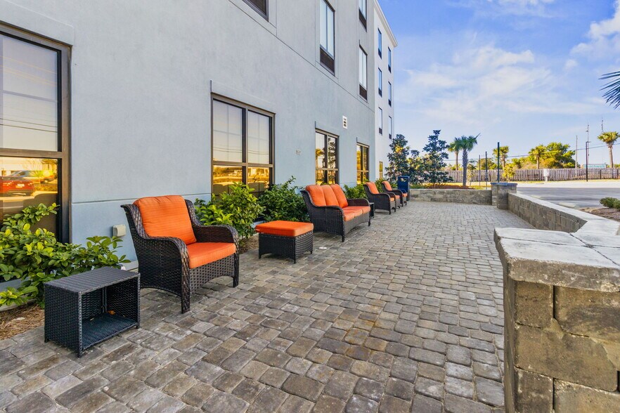 More Photos Of 17701 Panama City Beach Pky, Panama City Beach Hotel For Sale