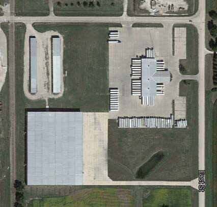 More Photos Of 715 East St, Grinnell Distribution For Lease