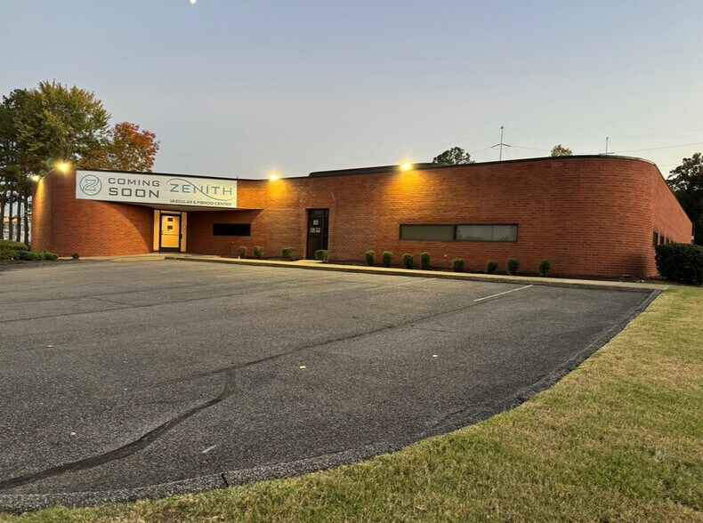 More Photos Of 5645 Murray Ave, Memphis Healthcare For Lease