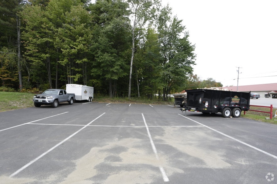 More Photos Of 187 Dover Rd, Chichester Freestanding For Sale