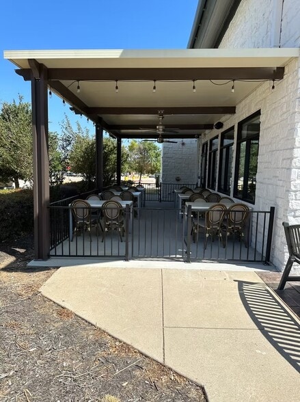 More Photos Of 3020 Justin Rd, Highland Village Restaurant For Sale