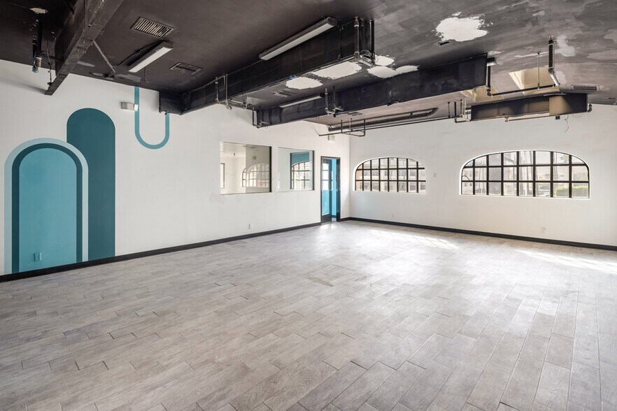 More Photos Of 1734-1746 S Sepulveda Blvd, Los Angeles Storefront Retail Office For Lease