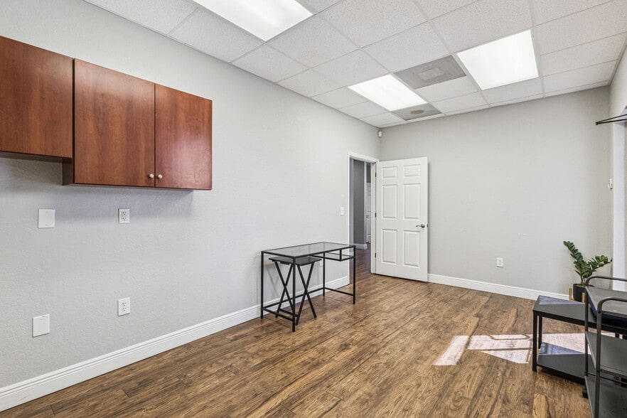 More Photos Of 235 Hatteras Ave, Clermont Medical For Lease