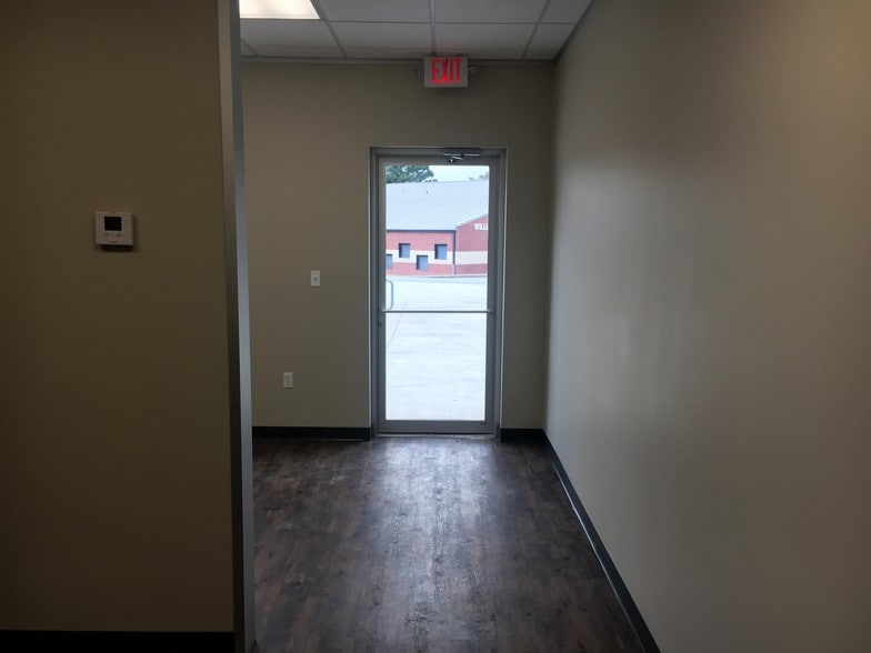 More Photos Of 18015 FM 1488 Rd, Magnolia Self Storage For Lease