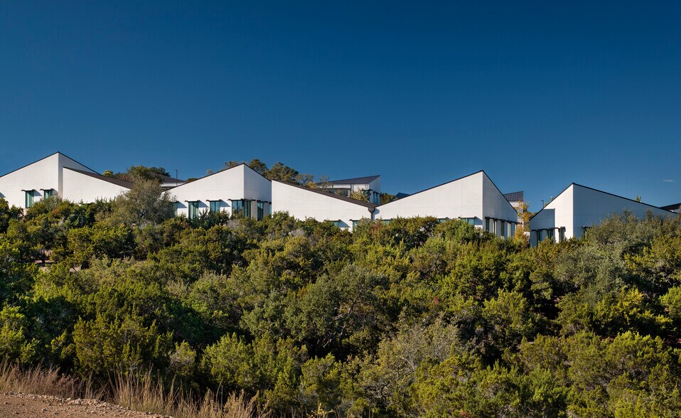 More Photos Of 3502 Wild Cherry Dr, Austin Office For Sale