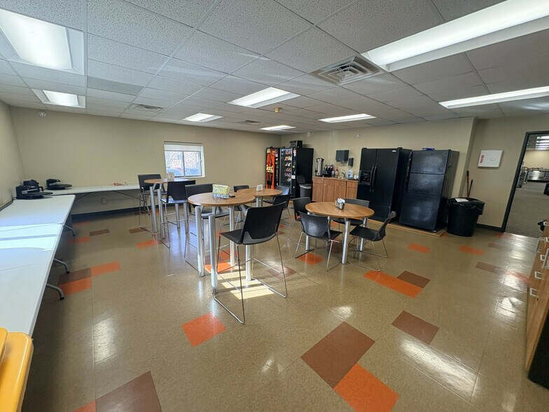 More Photos Of 817 W Russell St, Sioux Falls Office For Lease