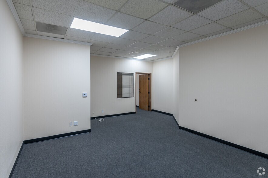 More Photos Of 171 S Anita Dr, Orange Medical For Lease