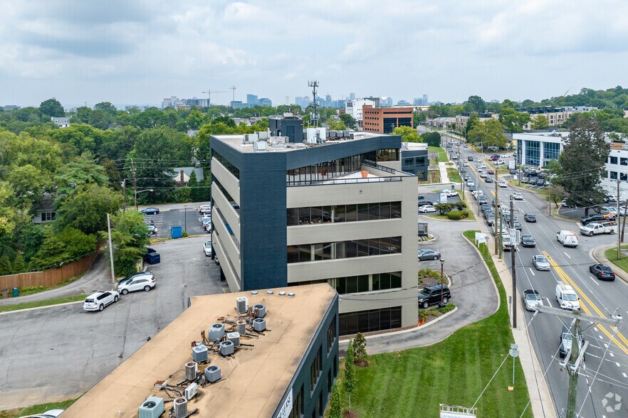 More Photos Of 2505 21st Ave S, Nashville Office For Lease