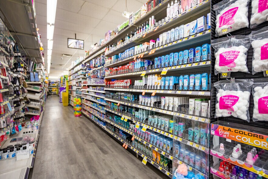 More Photos Of 421 Main St, Madison General Retail For Sale