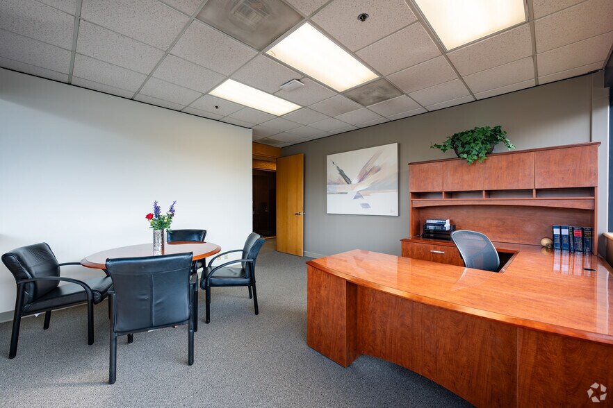 More Photos Of 131 Stony Cir, Santa Rosa Coworking Space