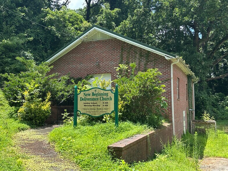 More Photos Of 133 2nd NW St, Atlanta Religious Facility For Lease