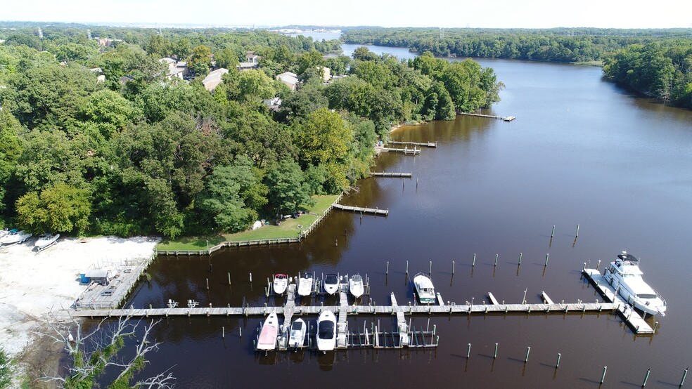 More Photos Of 7813 Leymar Rd, Glen Burnie Marina For Sale