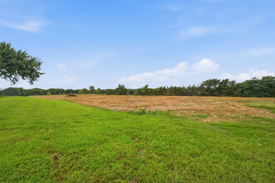 More Photos Of 55 Heritage Rd, Gordonville Office Residential For Sale
