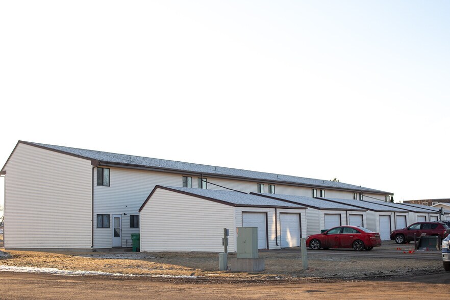 More Photos Of 114 8th Ave SE, Mayville Apartments For Sale