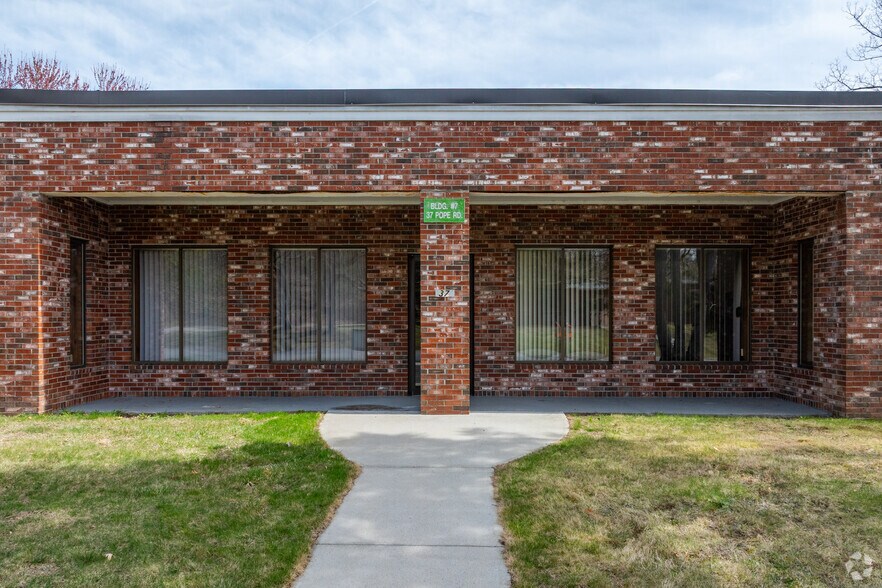 More Photos Of 1625 Washington St, Holliston Unknown For Lease