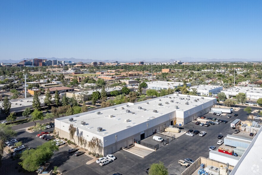 More Photos Of 455 W 21st St, Tempe Warehouse For Lease