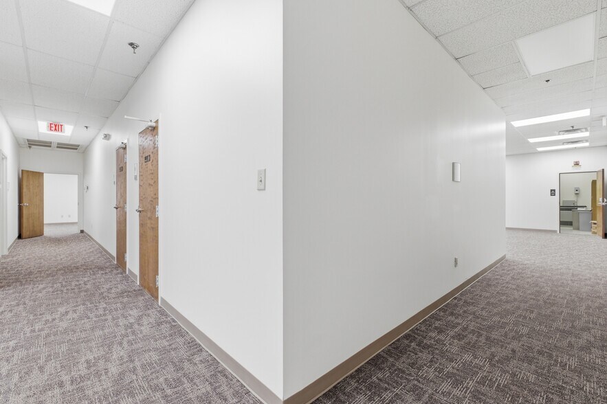 More Photos Of 104-176 Cude Ln, Madison Medical For Lease