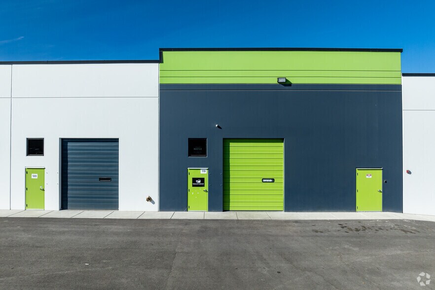 More Photos Of 5718 W 3500 South, West Valley Warehouse For Lease
