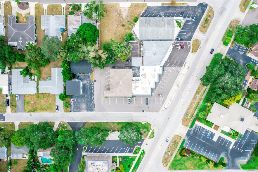 More Photos Of 400 Indian Rocks Rd N, Belleair Bluffs Storefront Retail Office For Sale