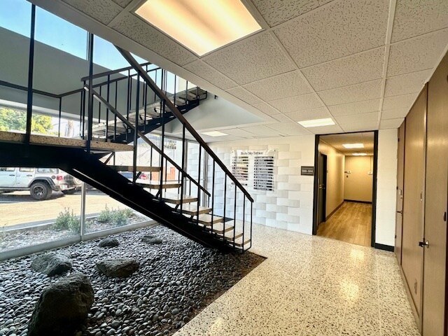 More Photos Of 3646 Long Beach Blvd, Long Beach Loft Creative Space For Sale